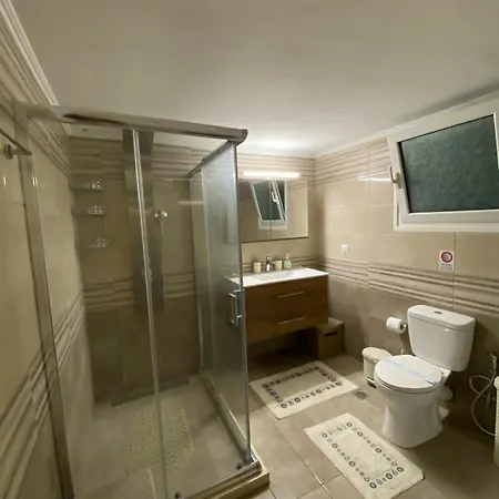 Season House Apartment