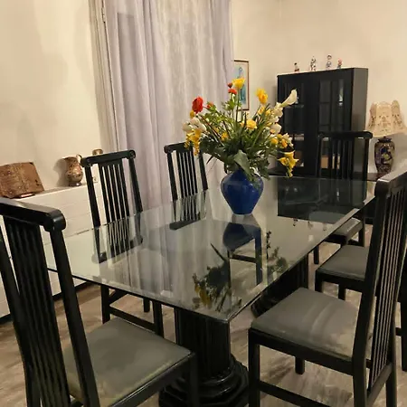 Season House Apartment
