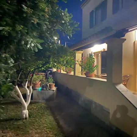 Season House